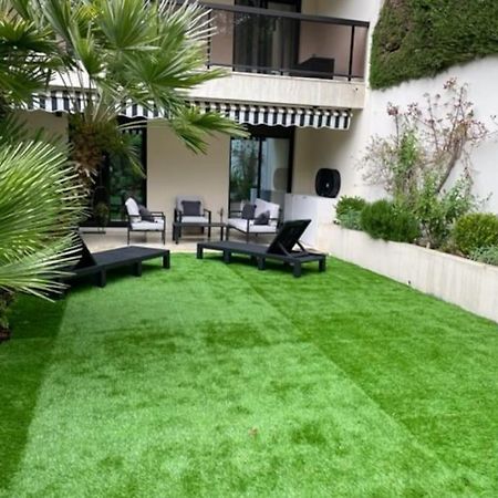 Appartement T2 Avec Terrasse Et Jardin à Cannes Extérieur photo