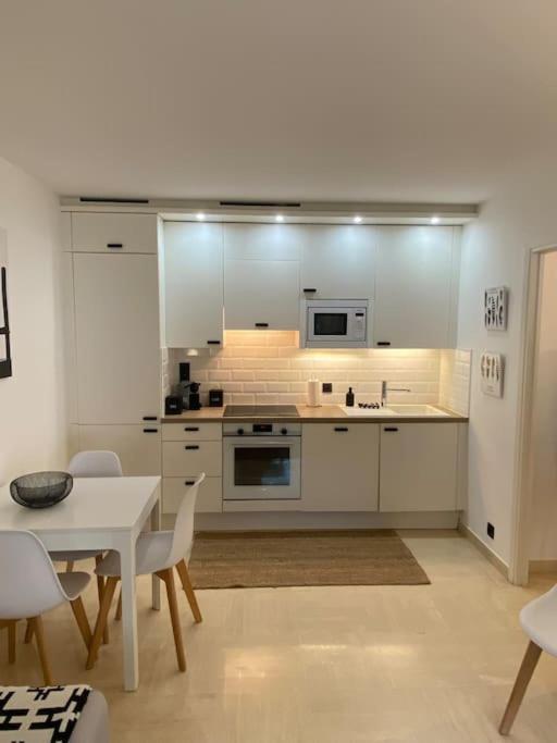 Appartement T2 Avec Terrasse Et Jardin à Cannes Extérieur photo