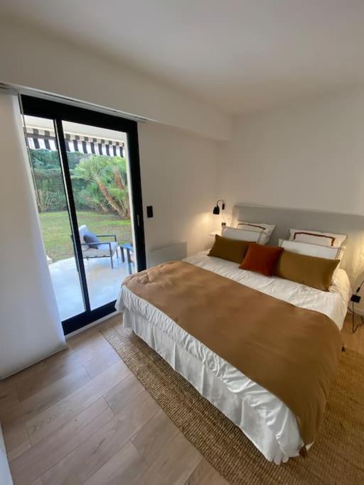 Appartement T2 Avec Terrasse Et Jardin à Cannes Extérieur photo