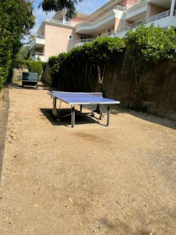Appartement T2 Avec Terrasse Et Jardin à Cannes Extérieur photo